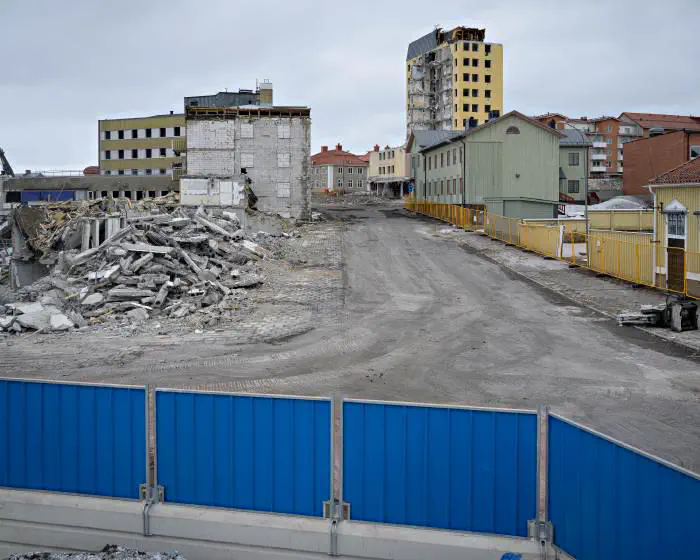 Föreningsgatan fram, Biblioteksgatan vänster